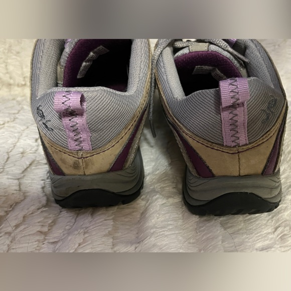 Timberland, women’s, Lionshead walking shoe, Vibram. Size 9.5 M - Picture 5 of 6